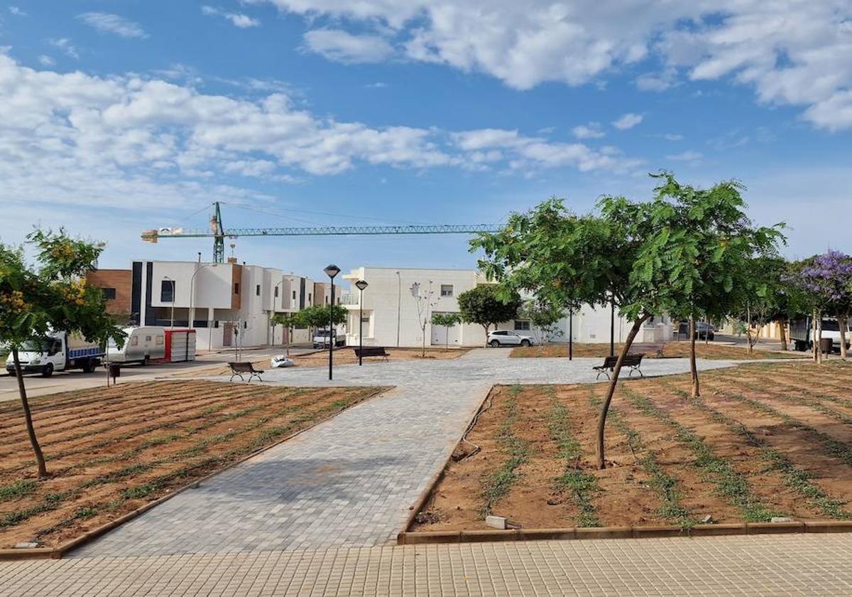 Área infantil con nuevos juegos para el parque de la calle Beltrán de la Cueva