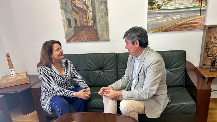 Junta y Ayuntamiento de Adra analizan el proyecto de obras de depuración en La Alcazaba y Guainos