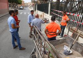 El Ayuntamiento intensifica las tareas de mantenimiento en los colegios de cara al inicio de curso