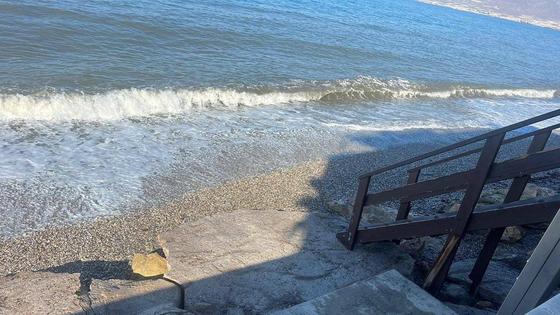 La Mesa de Trabajo por la Playa de Balerma promete que habrá un otoño con marejada