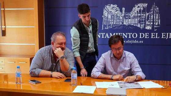 Más de 200.000 euros para asfaltar el camino rural de 'Los Cecilios'