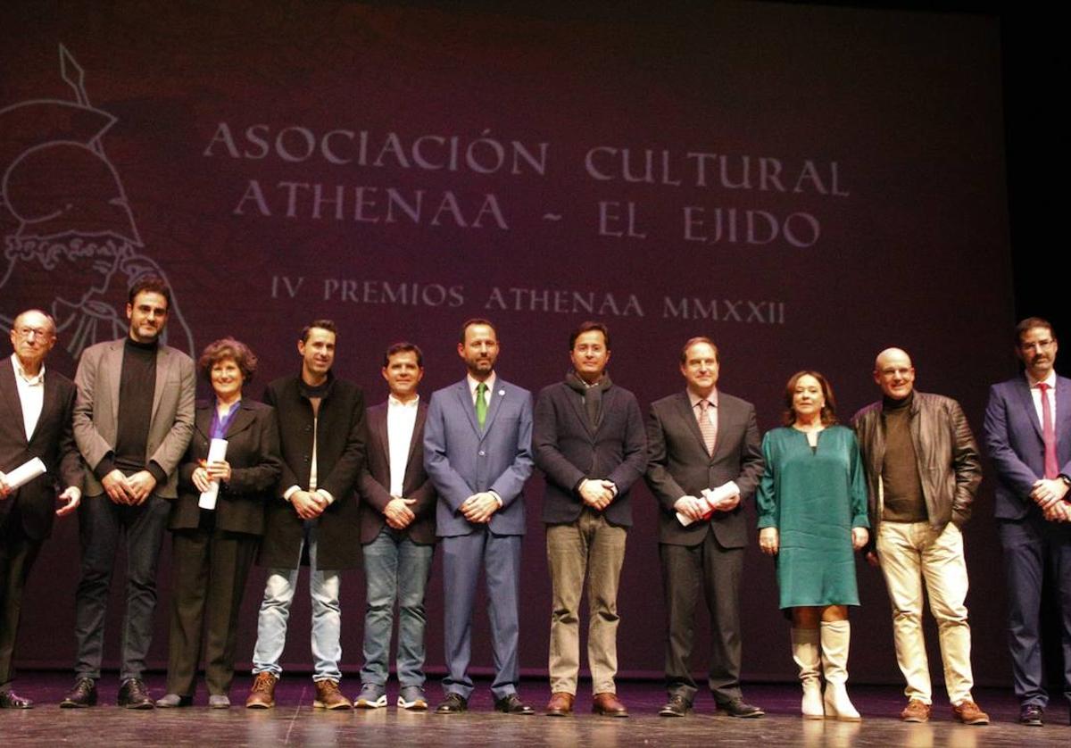 Hermelindo Castro recibirá el premio de Athenaa 'In Memorian' en su V edición