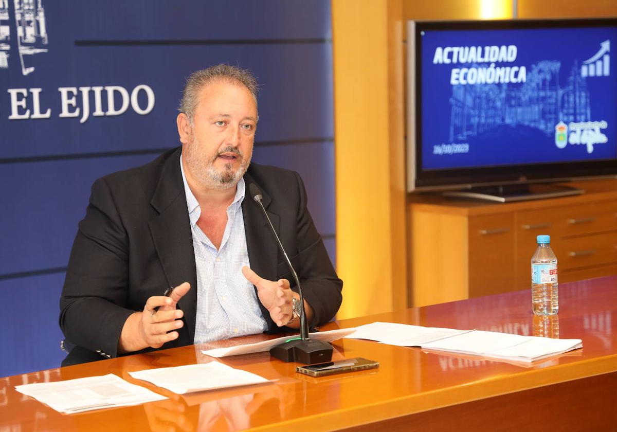 Rivera: «Es el Ministerio de Hacienda quien controla y fiscaliza al Consistorio»