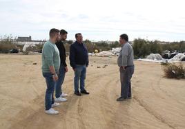 El PSOE exige inversiones en las olvidadas pistas deportivas de Matagorda