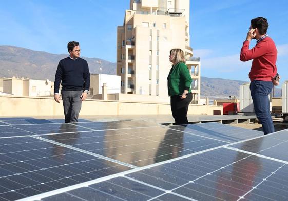 El Ayuntamiento ya produce la mitad de la energía que consume