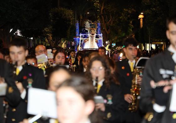 Una espectacular Cabalgata de Reyes Magos reparte ilusión a miles de niños en El Ejido