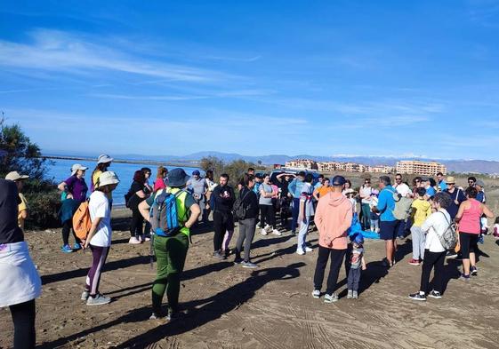 Manos amigas que ayudan a respirar