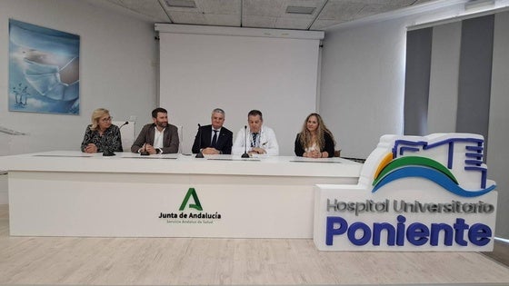 El Hospital Universitario Poniente acoge una jornada sobre acogimiento familiar