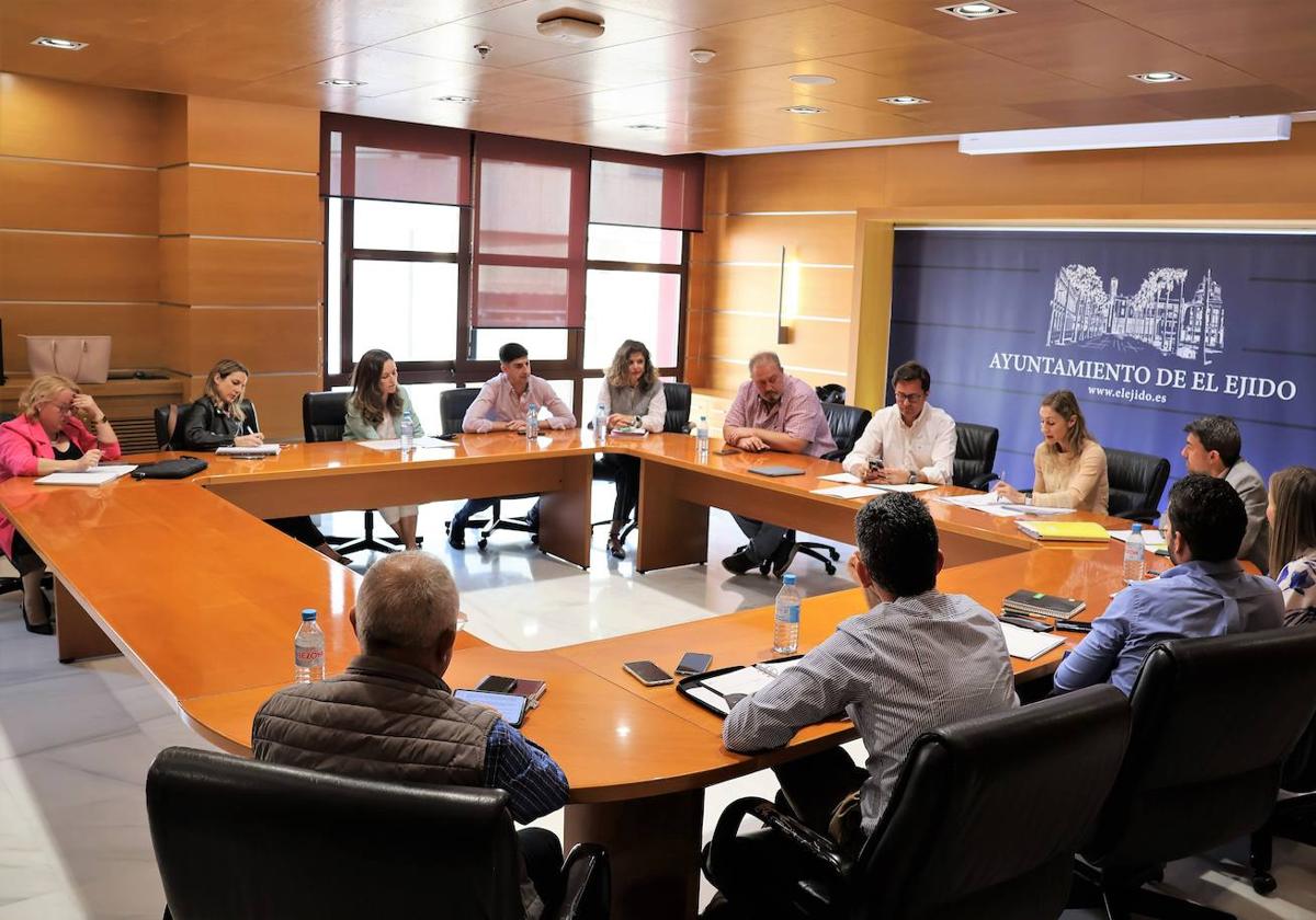 El Ejido se prepara para disfrutar el 7 de junio de su Noche en Blanco