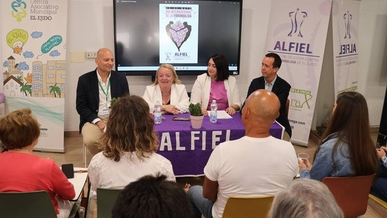 El Ejido conmemora el Día Internacional de la Fatiga Crónica y la Fibromialgia