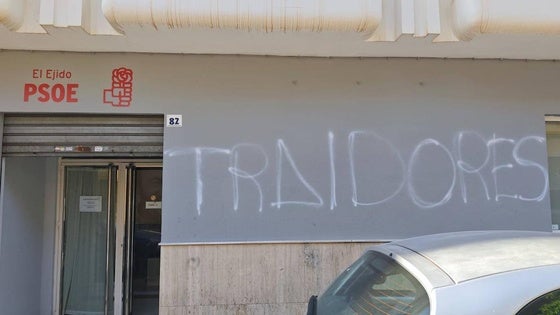 El PSOE denuncia un nuevo ataque vandálico a su sede en El Ejido