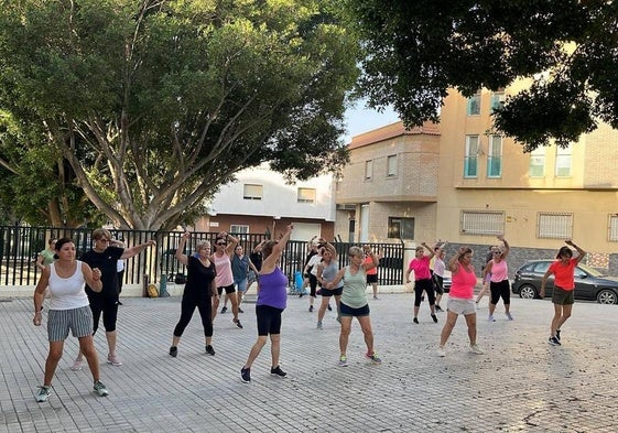 5.000 personas participan en el programa estival de gimnasia de mantenimiento