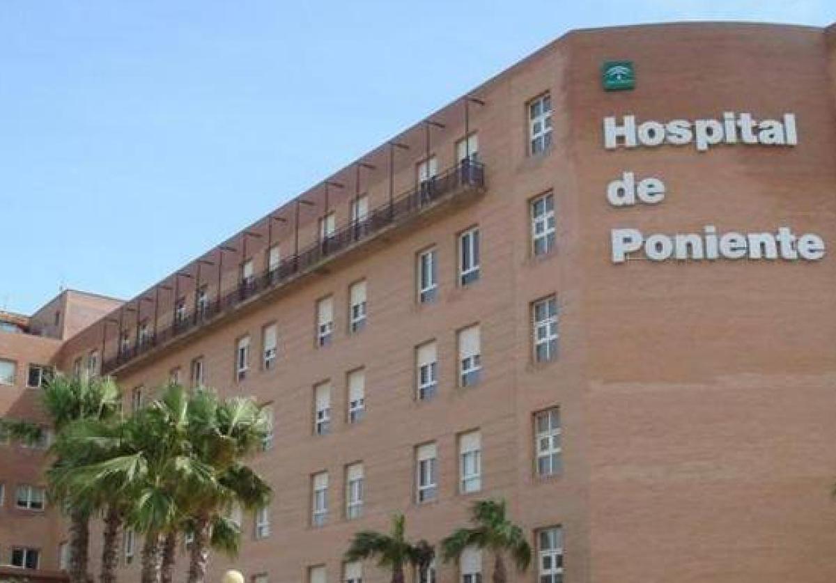 La Unidad de Medicina Tropical de Poniente se niega a trabajar «como hace 20 años» ante el cambio de categoría