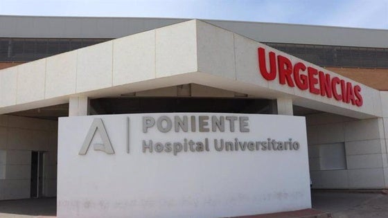 El Hospital de Poniente dice que mejorará su dotación de cargos intermedios y rechaza una «merma» de servicios