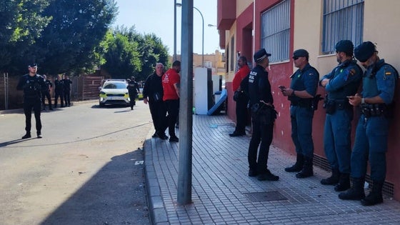 Denuncian el «desalojo ilegal» de 30 familias con menores en El Ejido