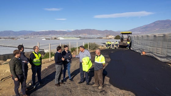 Finalizan los trabajos de pavimentación del camino Los Majales III, entre los depósitos y Ejido Beach