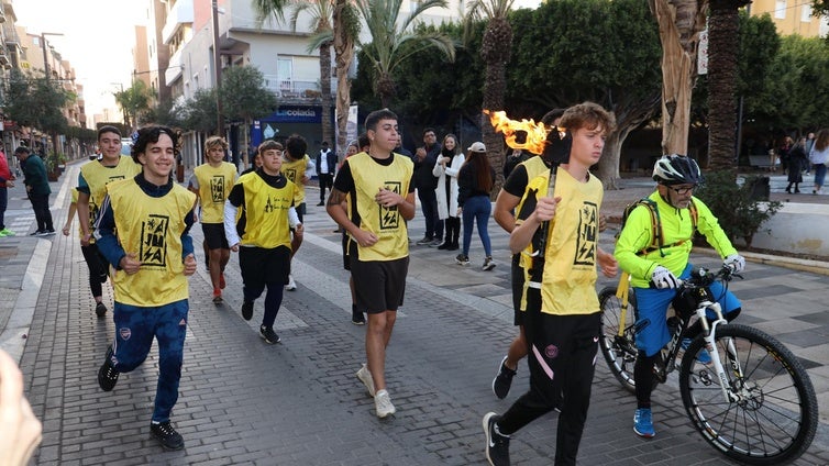 Las hogueras de San Antón iluminarán y darán calor el fin de semana a Santa María del Águila y San Agustín