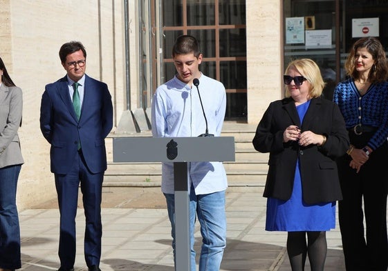 Un centenar de jóvenes 'dibujarán' el TEA a través de personajes influyentes para este día.