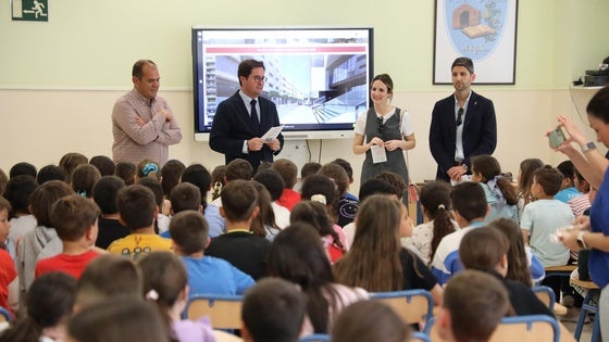 Celebran la XIX Semana Cultural con talleres de escritura romana y un circuito de juegos