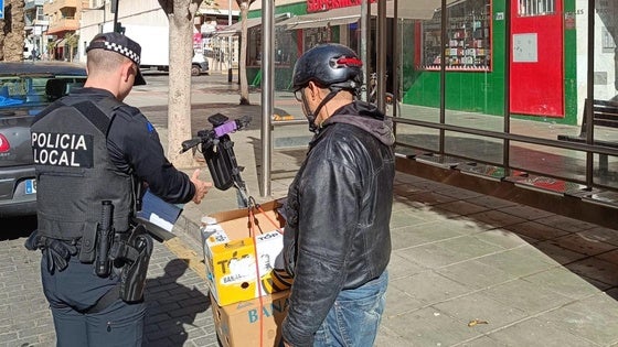 La Policía Local de El Ejido interpone 85 denuncias a patinetes en lo que va de año