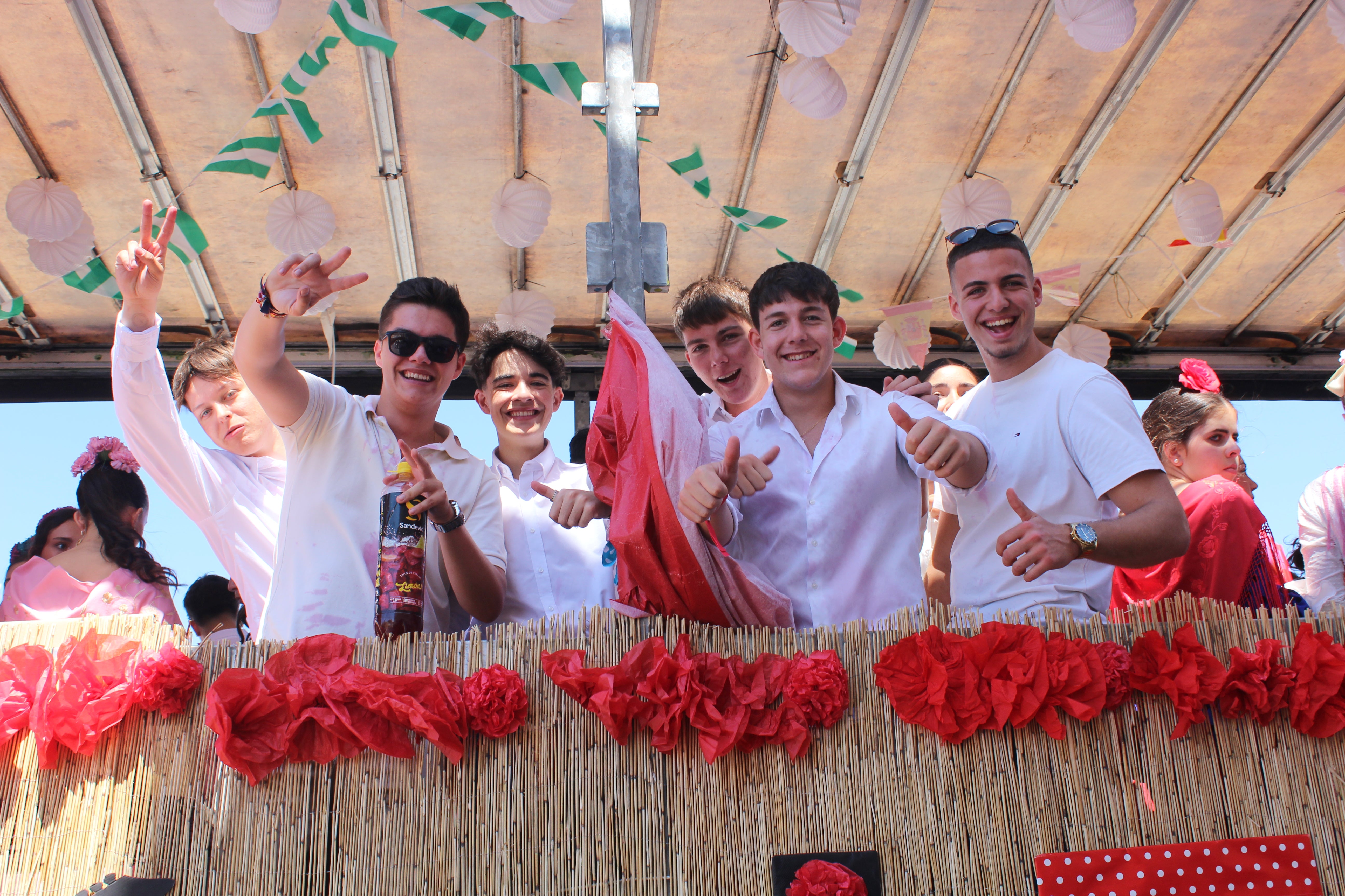 Colorido en la procesión - romería de San Marcos, en imágenes