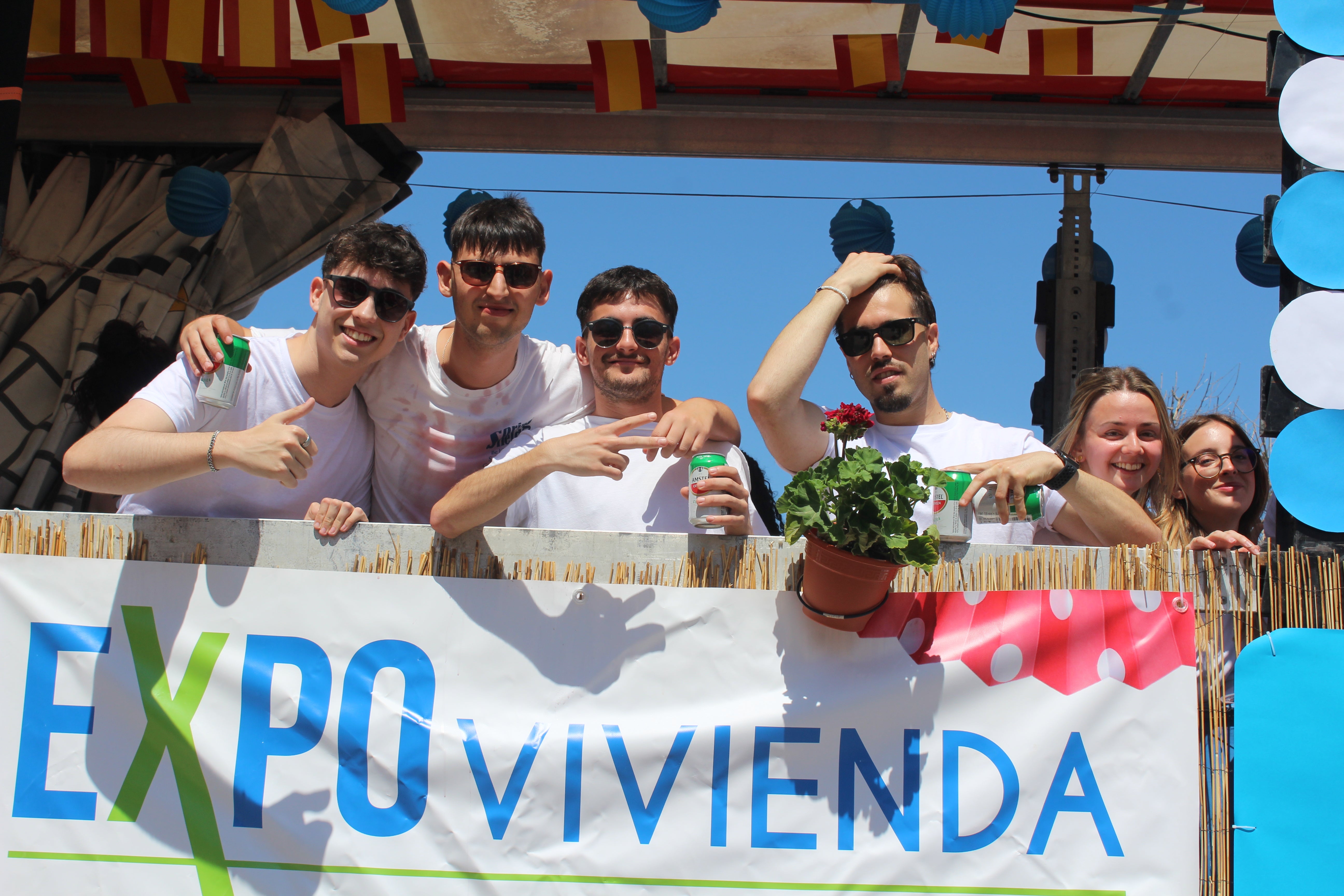 Colorido en la procesión - romería de San Marcos, en imágenes