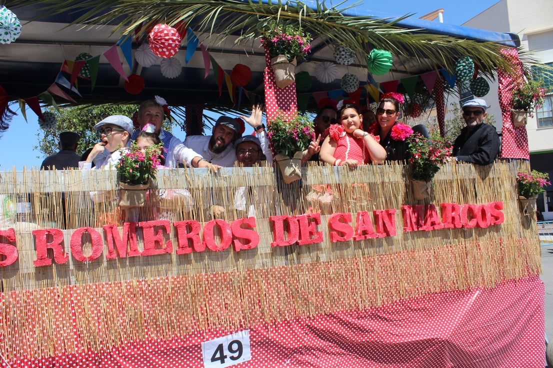 Colorido en la procesión - romería de San Marcos, en imágenes