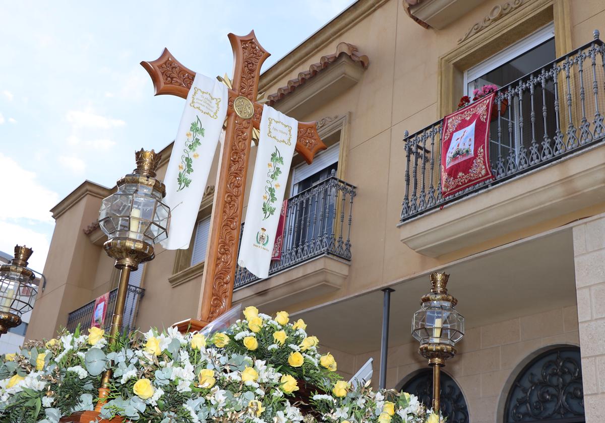 Imagen de la procesión de la Santa Cruz en el Ejido Norte.