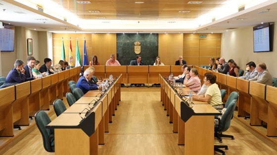 Aprobada la adjudicación de varios servicios de la temporada de playas de El Ejido