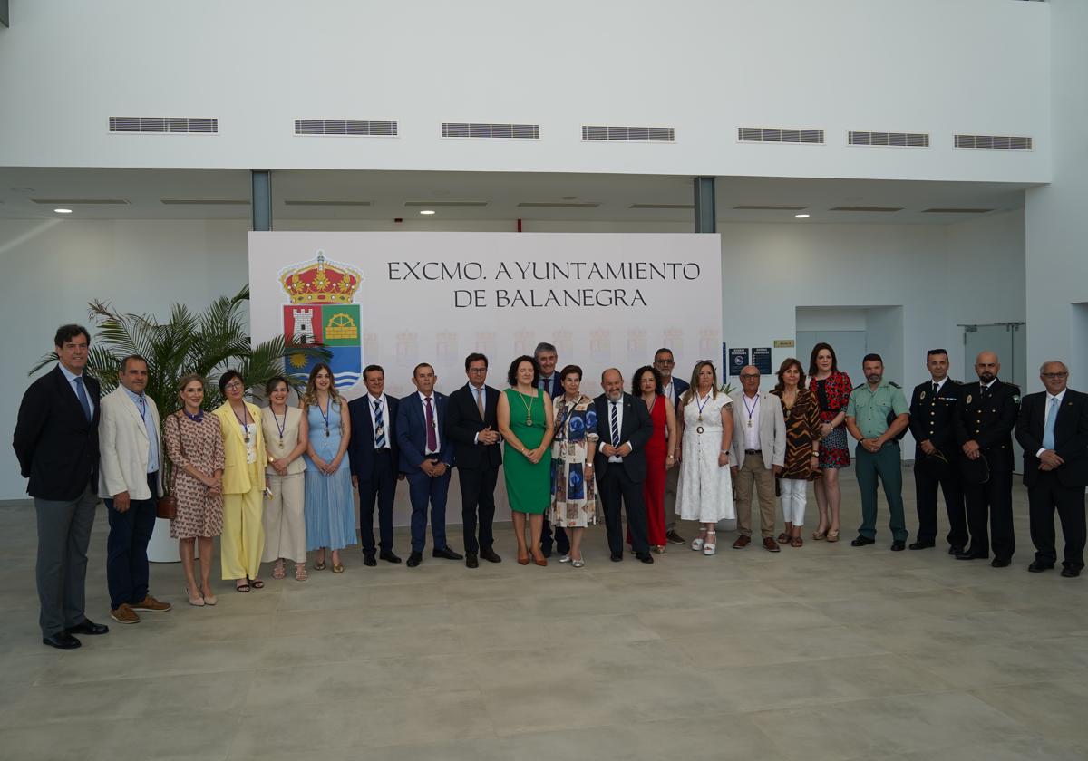Balanegra contó con una gran representación institucional.