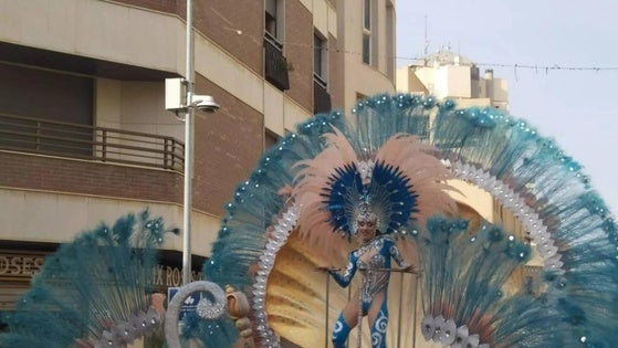 Pasacalles, desfiles, conciertos y sorteos para celebrar la Noche en Blanco