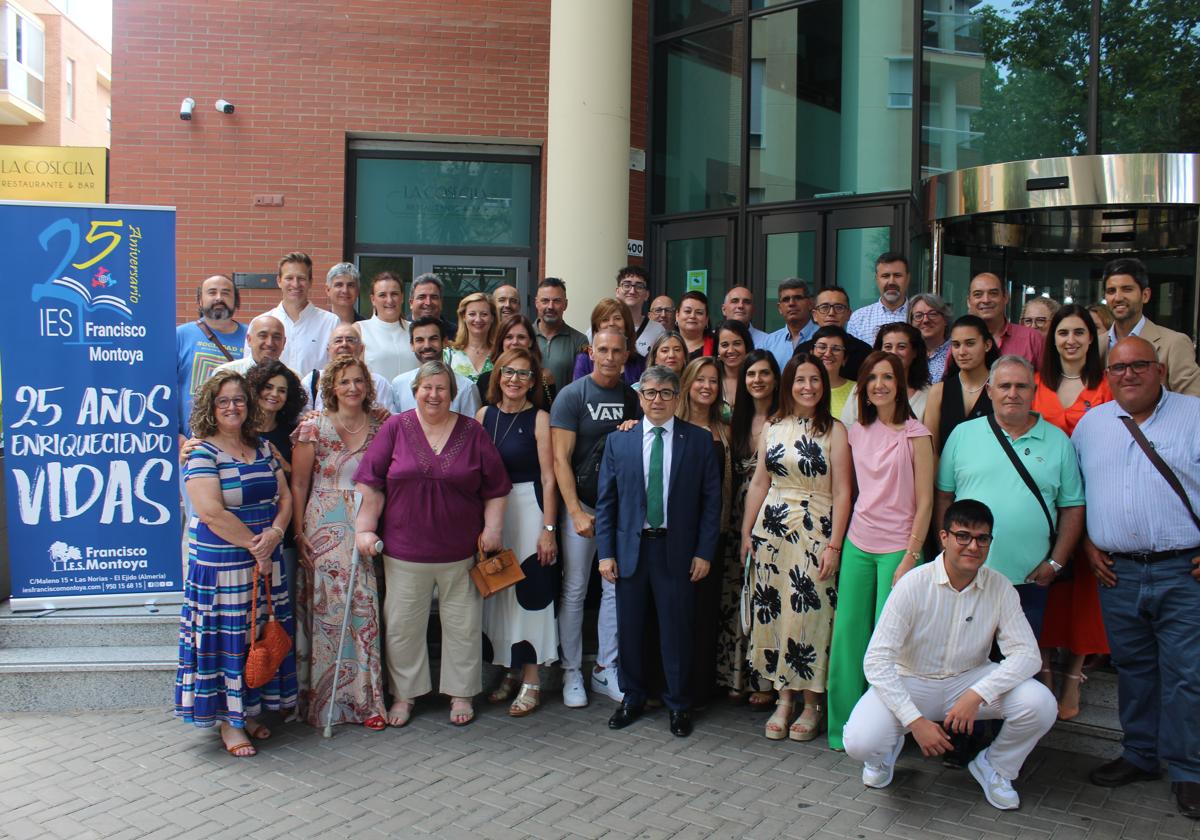 El centro celebró un acto por el 25 aniversario en el Hotel Victoria de El Ejido.