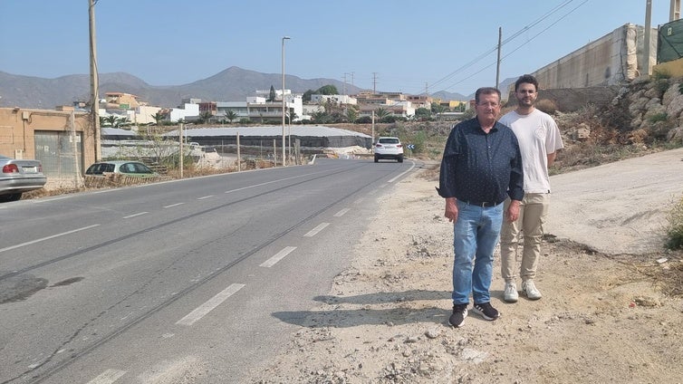 Reclaman una mayor seguridad en la curva de entrada a Balanegra