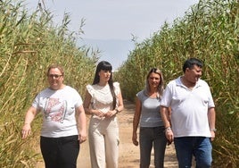 La portavoz realiza una visita a una de las zonas de El Ejido.