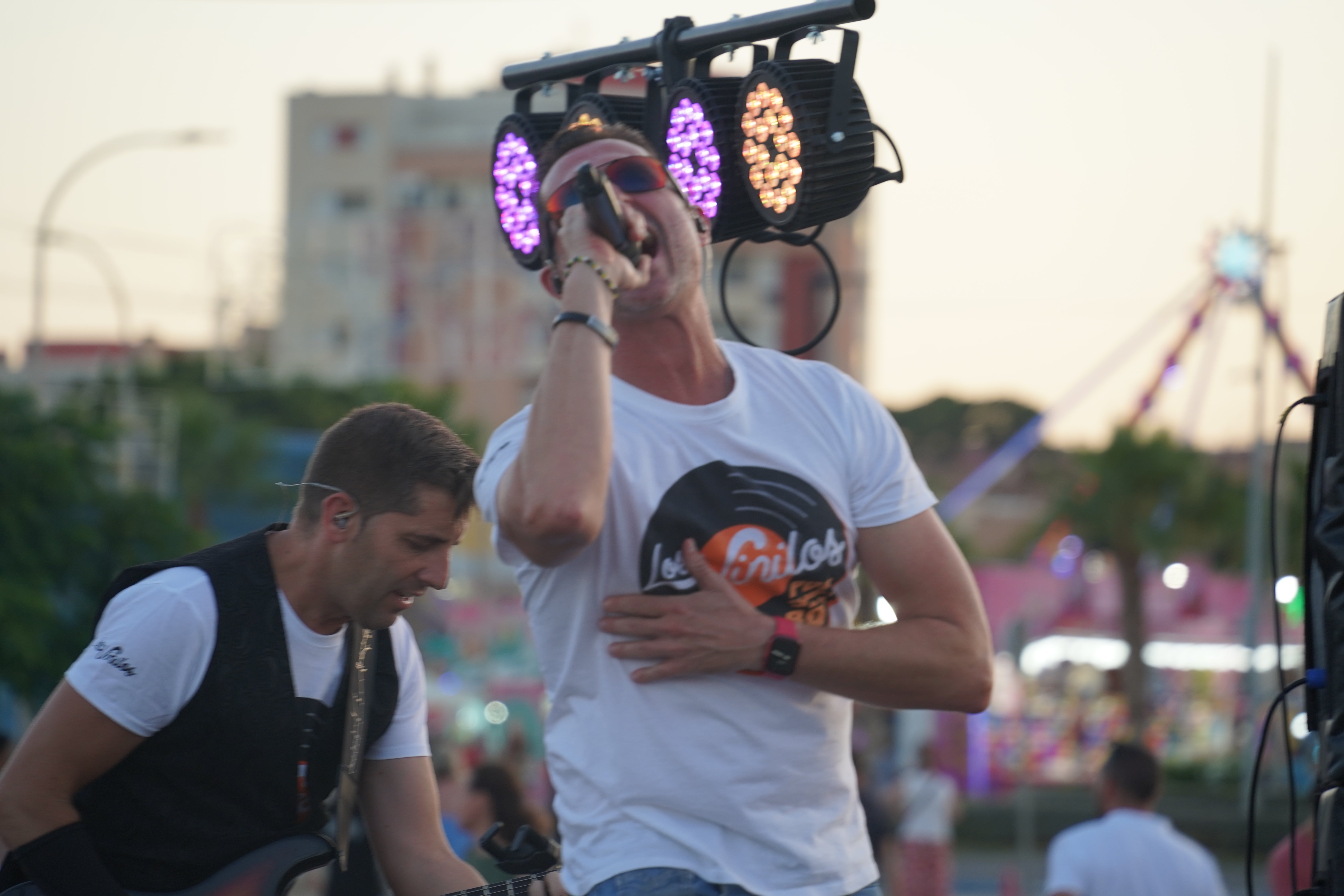 El Ejido vibra con Los Vinilos