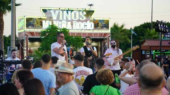 El Ejido vibra con Los Vinilos