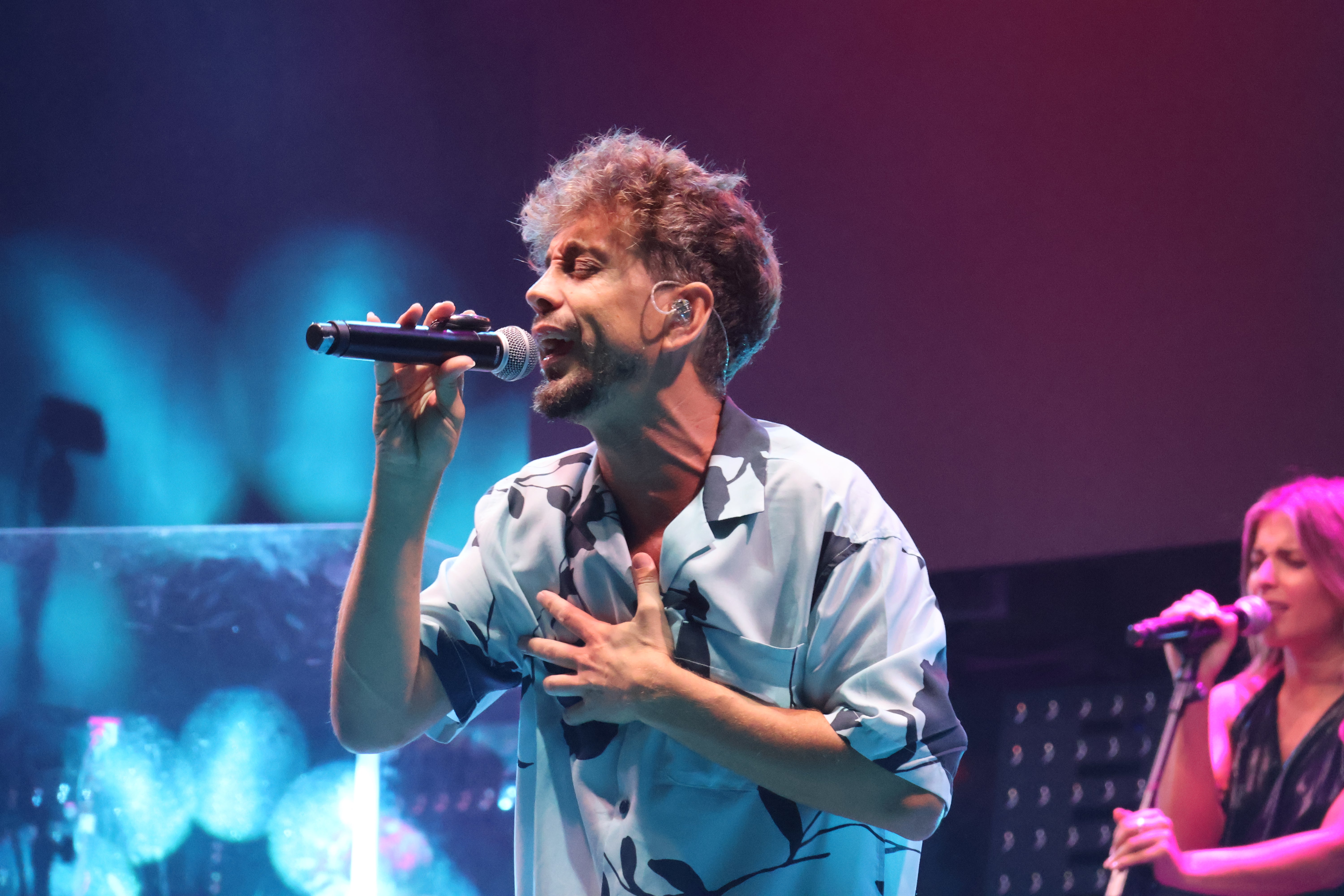 El artista Juanlu Montoya engancha al público ejidense