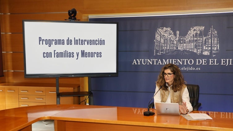 Servicios Sociales atiende a más de 320 familias y cerca de 500 niños en El Ejido