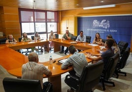 Junta de Gobierno celebrada en el Consistorio ejidense.