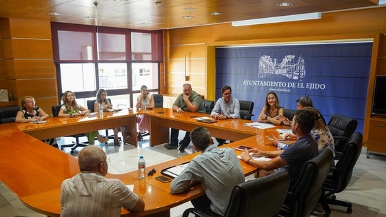 El Ejido aprueba una quincena de licencias urbanísticas