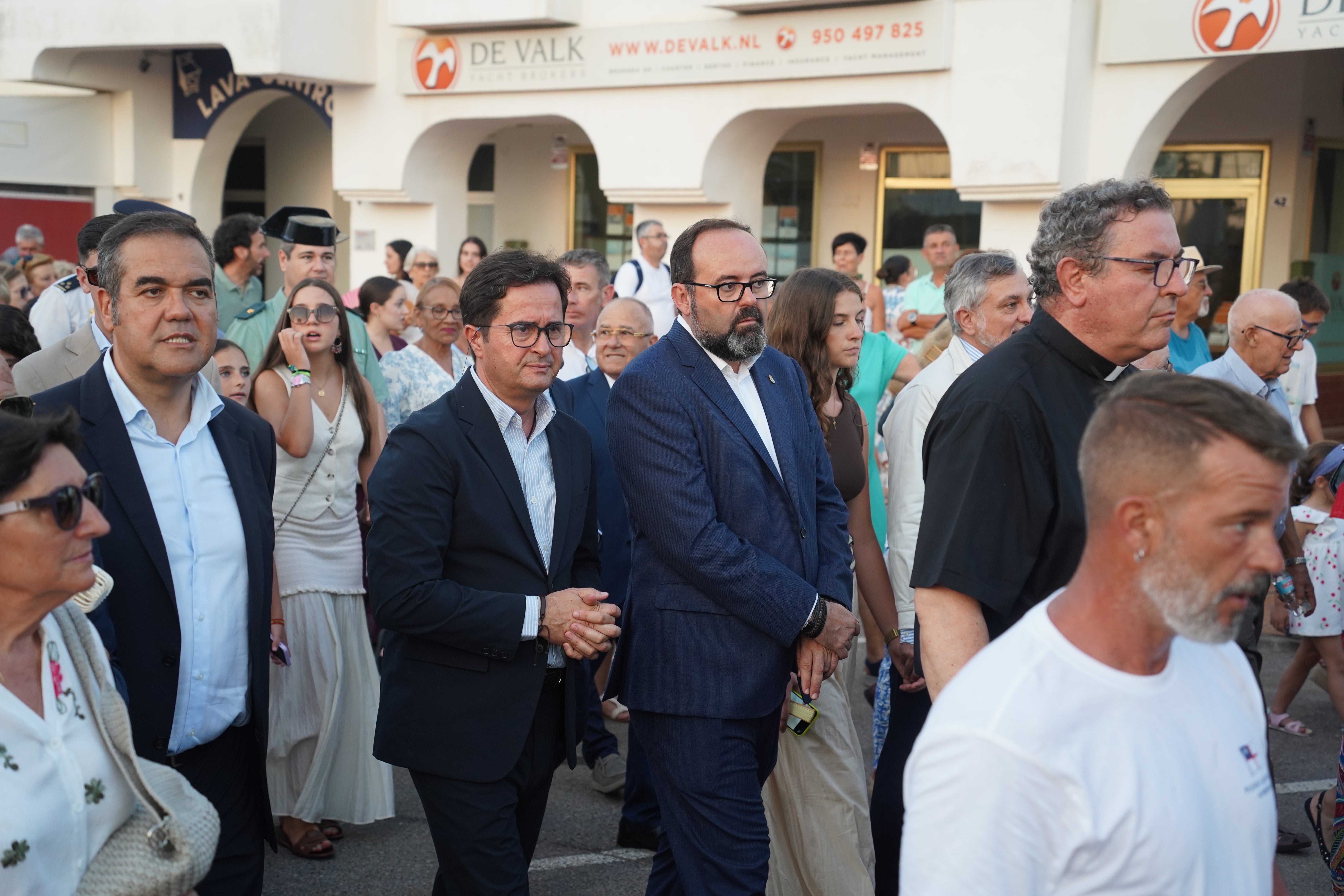 Almerimar rinde honores a su patrona la Virgen del Carmen
