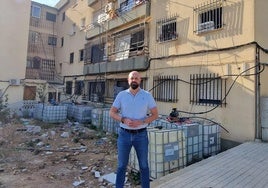 El concejal visita el barrio ejidense.