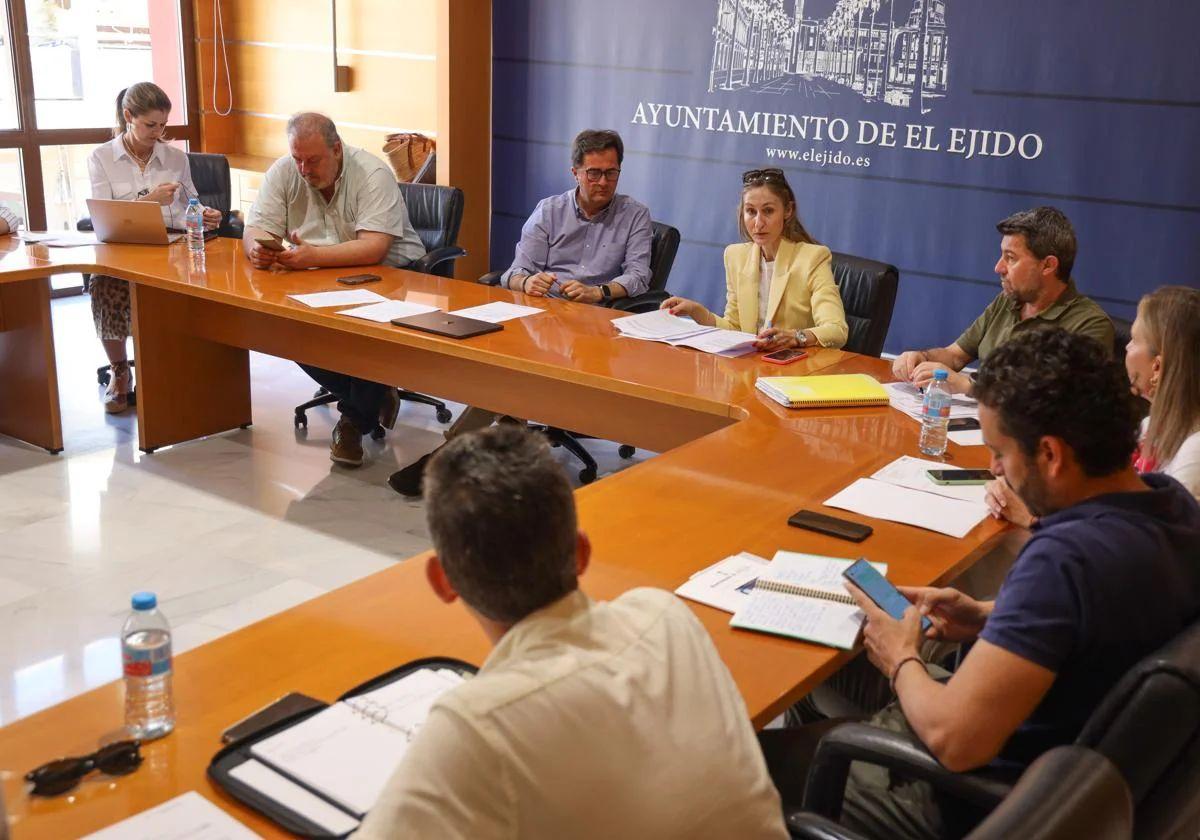 El Ejido destina 500.000 euros a la semana a pagar la deuda heredada