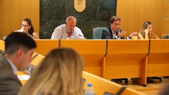 El Ejido creará un proyecto para cubrir entre el 70% y el 95% del consumo en horario diurno