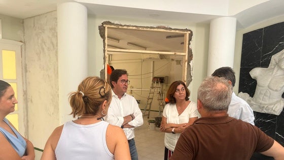 El Ejido realiza varias mejoras en el Centro de Adultos 'Pablo Freire'