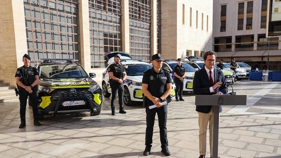 El Ejido refuerza la seguridad con nuevos vehículos y más recursos para la Policía Local