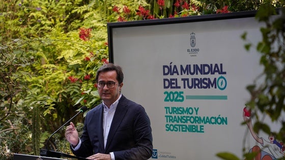 El Ejido apuesta por un modelo de turismo que combine desarrollo y progreso social