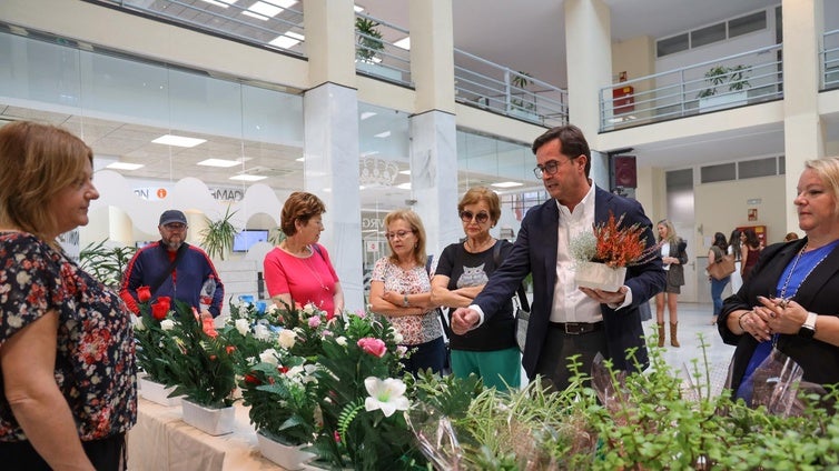 Jardinería, pintura y cerámica: talleres de salud mental como terapia