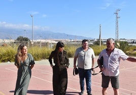 La portavoz de la formación ultraconservadora visita la zona.