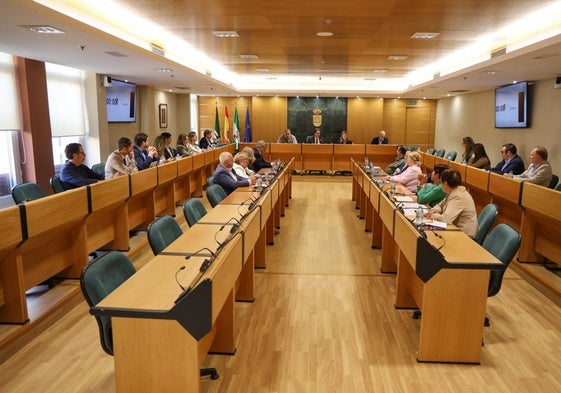 El Pleno Municipal se celebra en el Ayuntamiento de El Ejido.
